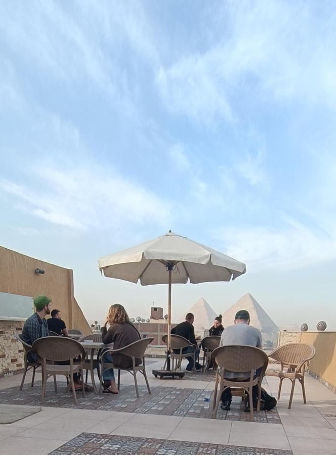 Отель Bedouin Pyramids View Kafrat al Jabal Экстерьер фото
